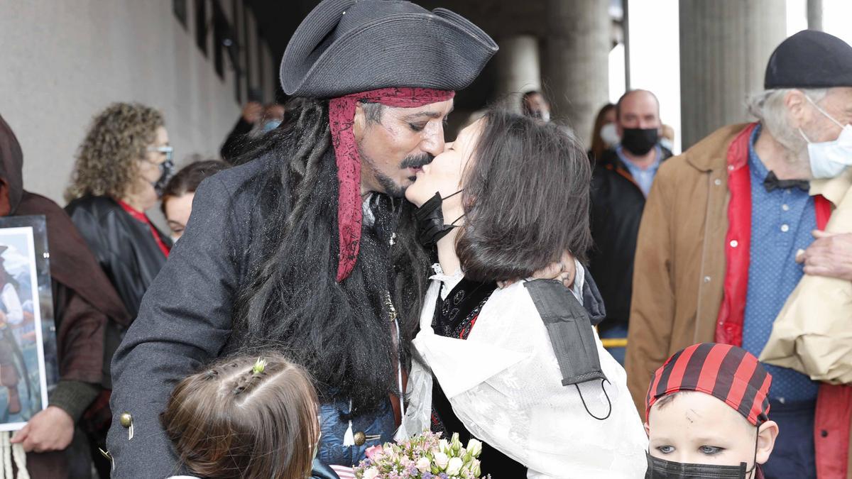 Un 'Sí quiero' muy pirata en Vigo