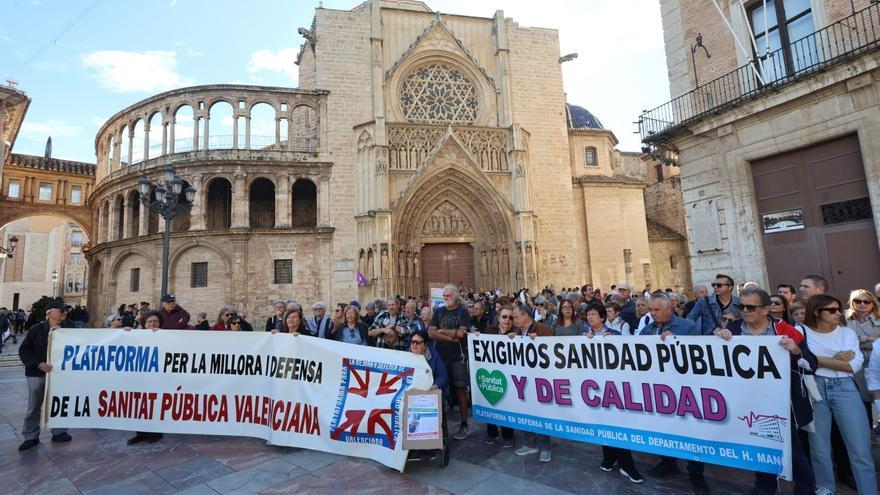 Una protesta ciudadana pide frenar la privatización de la sanidad pública