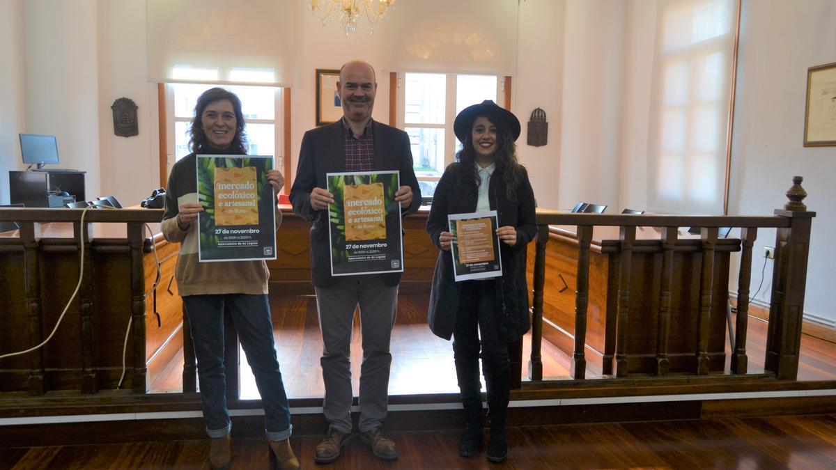 De izquierda a derecha: Sonia Cabodevila, Félix Juncal y Silvia Carballo en la presentación del mercado.