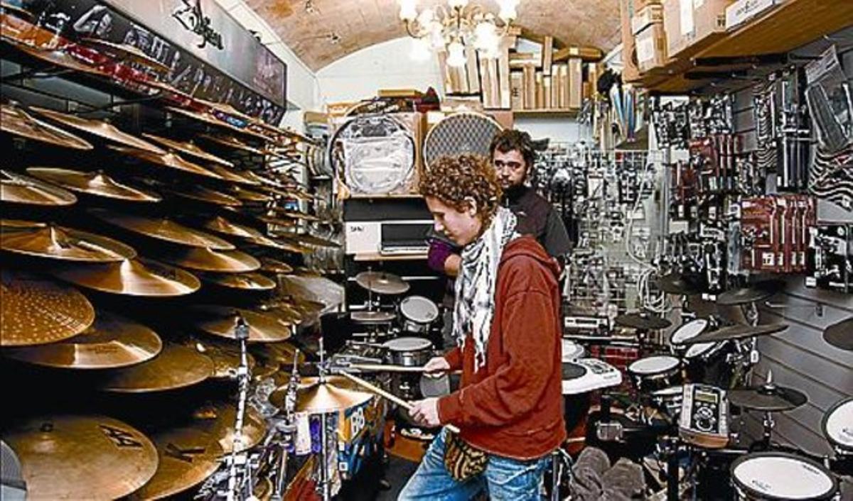 Lepicentre de la música  La casa del so Ianquis i vintage Redoblaments tradicionals Units per les guitarres Lautèntic ritme carioca Partitures ben diverses_MEDIA_4