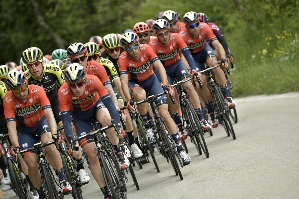 13 May 2019, Italy, Orbetello: Cyclists compete ...