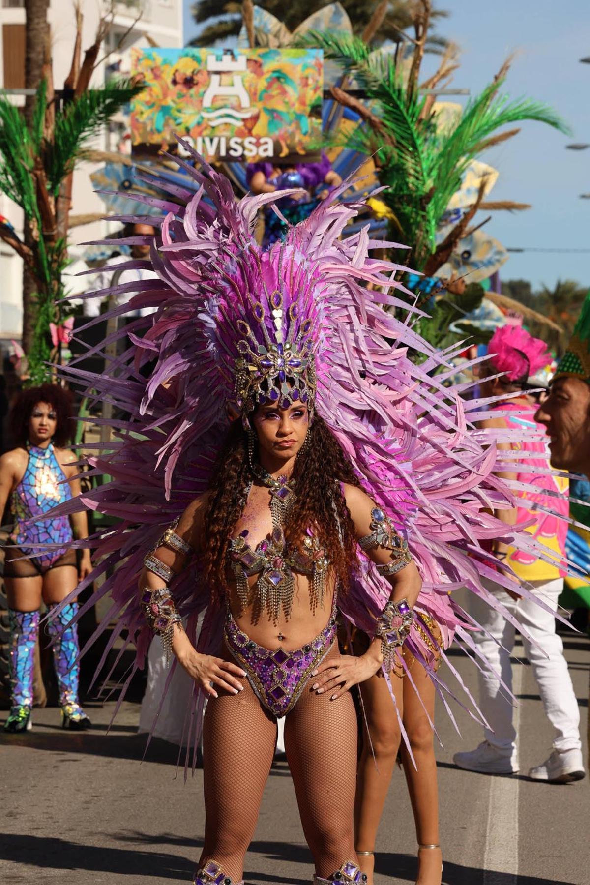 Mira aquí todas las imágenes de la rúa de Carnaval de Ibiza Mira aquí todas las imágenes de la rúa de Carnaval de Ibiza