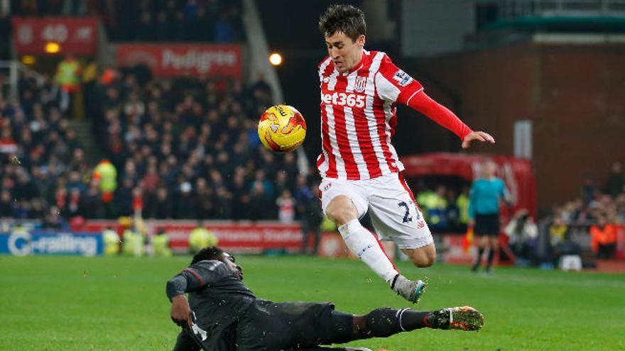 El Liverpool vence por la mínima al Stoke City en la primera semifinal