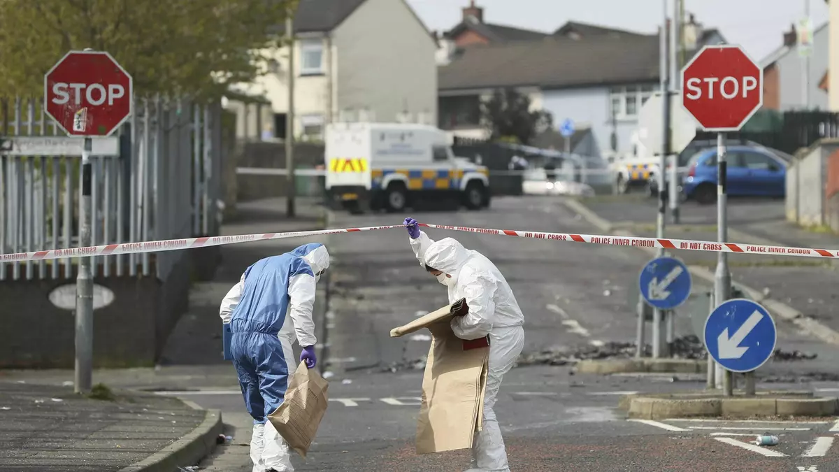 Dos muertos y dos heridos graves en un tiroteo ocurrido en Irlanda del Norte