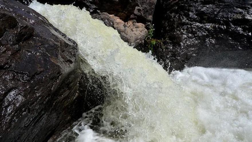 Así corre el agua por las presas de Gran Canaria