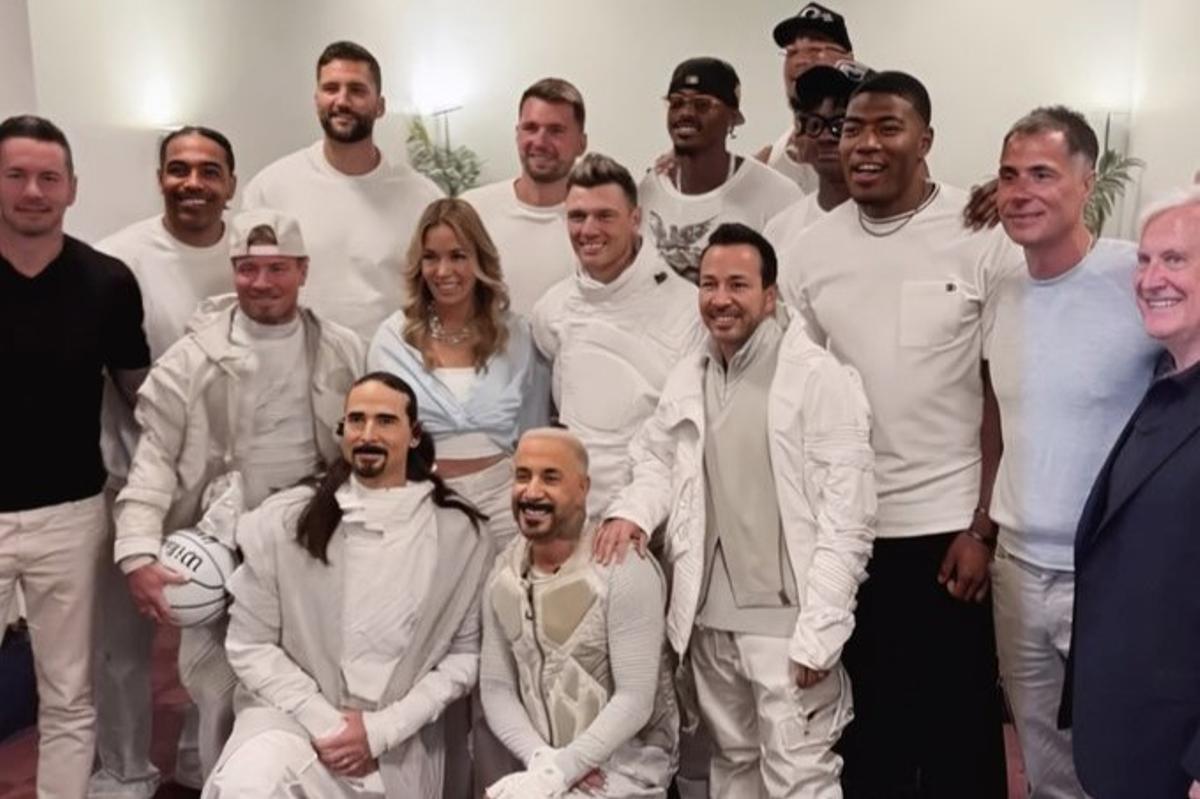 Doncic vivió un final de jornada muy especial, en el camerino de los BackStreet Boys con toda la organización de los Lakers