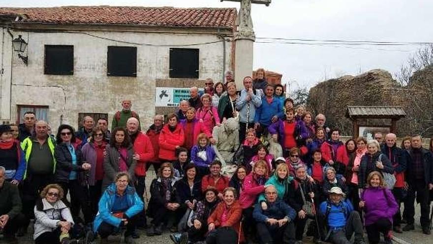 Los Amigos del Camino de Santiago, en Mansilla de las Mulas