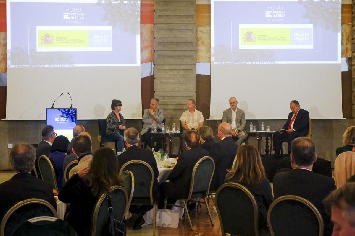 Foro de La Provincia/DLP y Prensa Ibérica con el ministro Ángel Víctor Torres