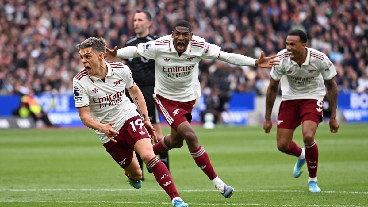 El Arsenal venció al West Ham por la mínima y se mantiene en la cúspide de la Premier League