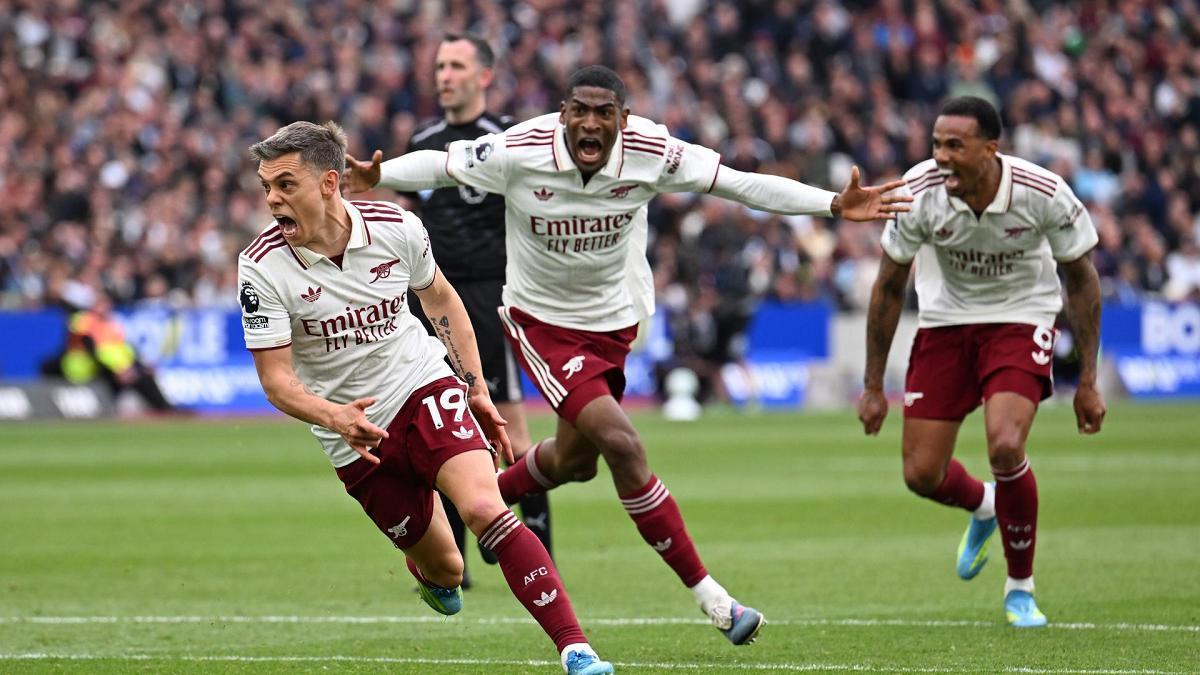 El Arsenal venció al West Ham por la mínima y se mantiene en la cúspide de la Premier League