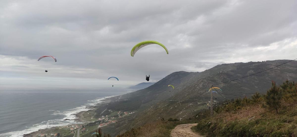 Zona de despegue de parapentistas en San Xián ( O Rosal).