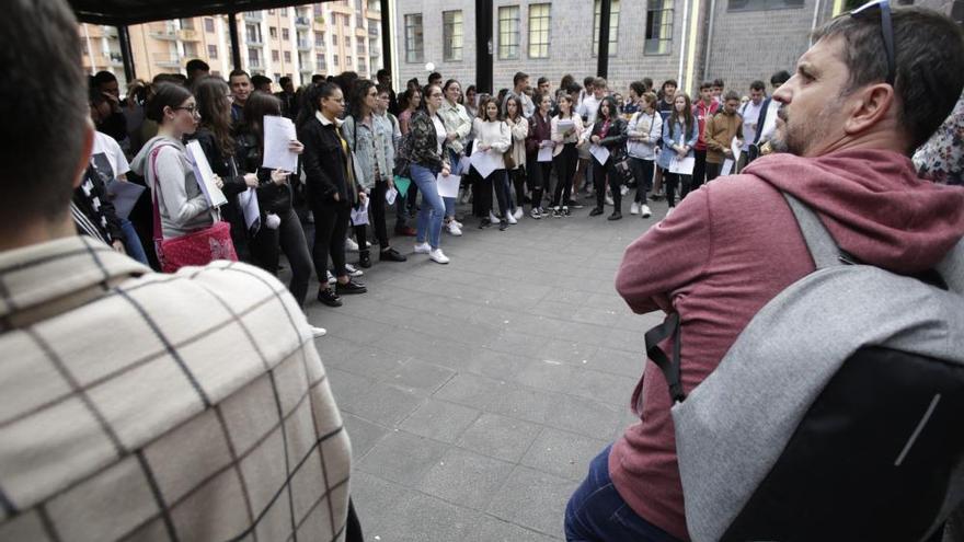 Ebau 2019 en Asturias: primer día de exámenes de selectividad en Avilés