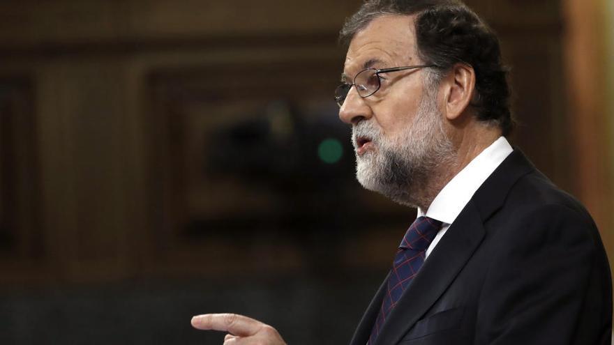 Rajoy acusa l&#039;oposició de fer-lo comparèixer buscant la seva renúncia