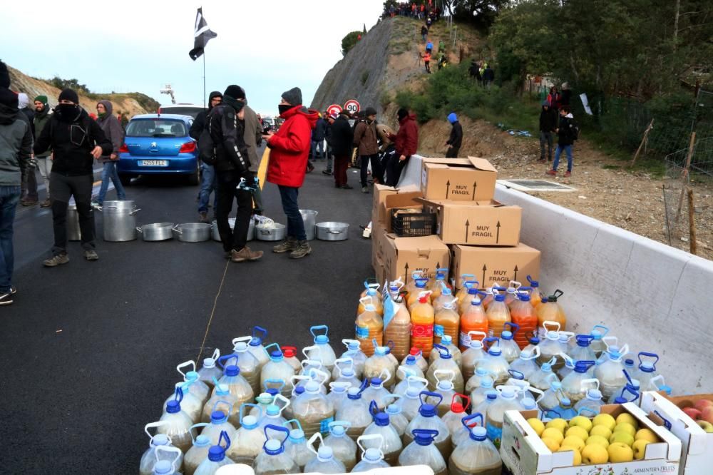 Tsunami Democràtic talla La Jonquera