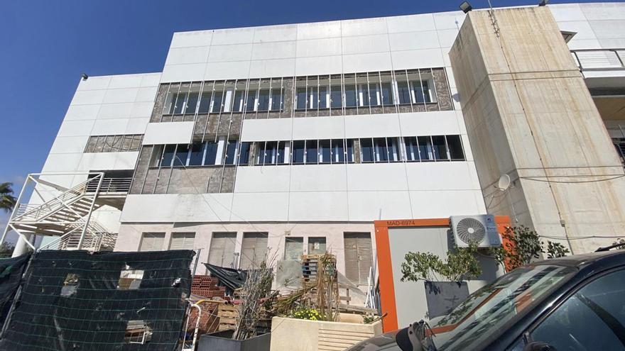 Aitana Mas sobre las obras sin licencia en la Cámara de Comercio de Alicante: "Es la forma de Mazón de pagar a Baño por auparle a la Generalitat"