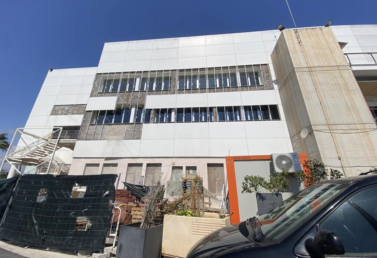 Las obras en la sede de la Cámara están prácticamente finalizadas. En la imagen, la fachada que da al mar.