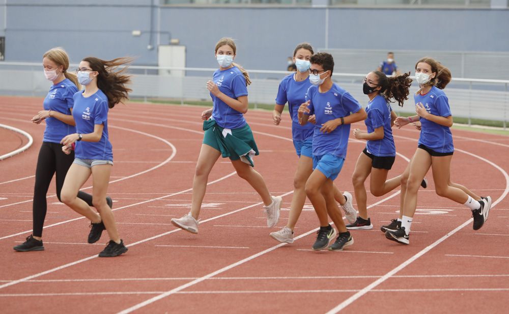 Presentación de los equipos de la Escuela de Atletismo del CAEM de Sagunt.