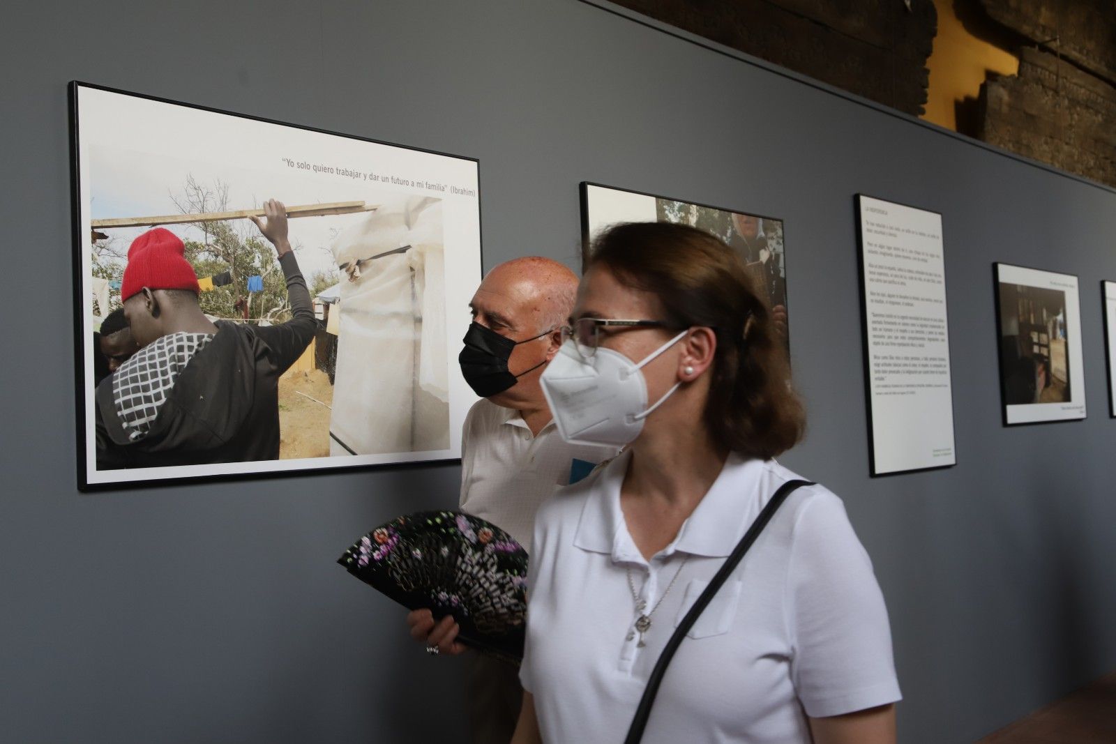 Exposición fotográfica Punto y Seguimos. La Vida puede ser más