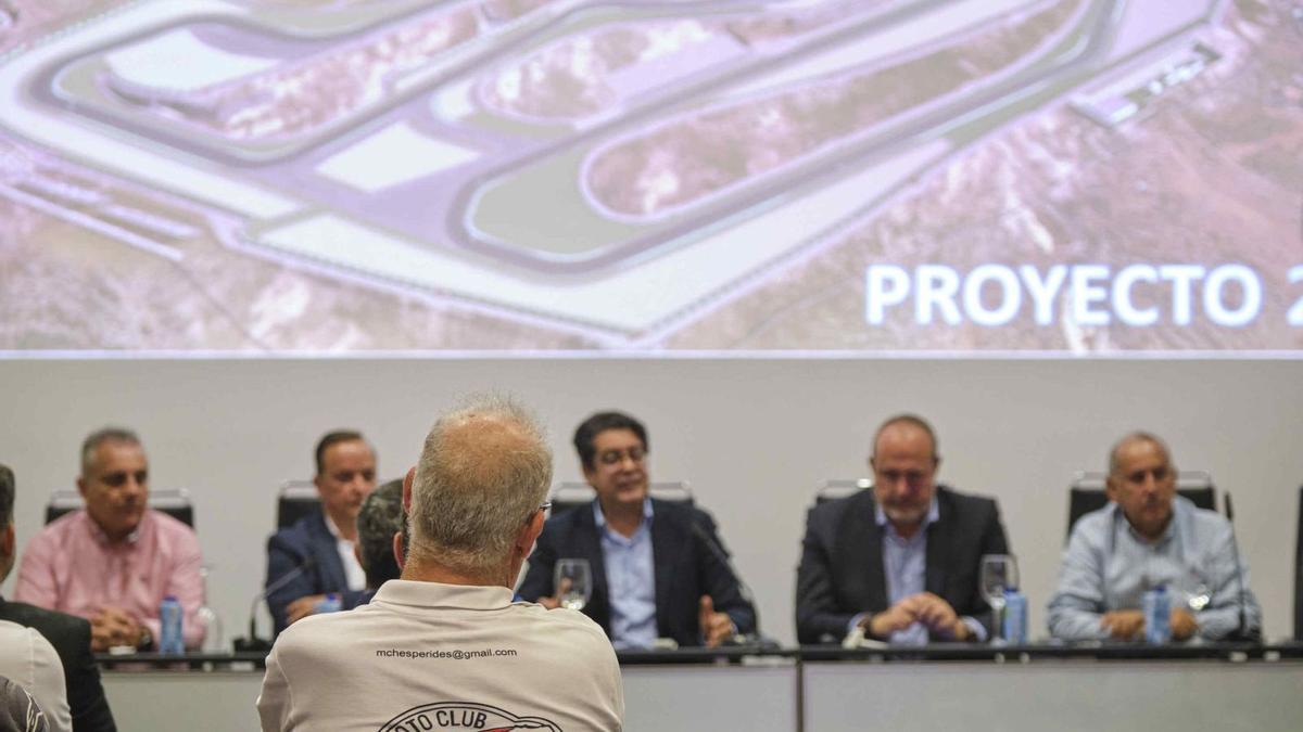 Pedro Martín y Enrique Arriaga durante la presentación al sector el pasado mes de mayo del renovado proyecto de Tenerife Circuito del Motor.