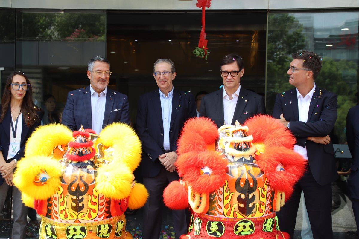 Illa comienza su último día en China con una agenda centrada en el sector de la automoción
