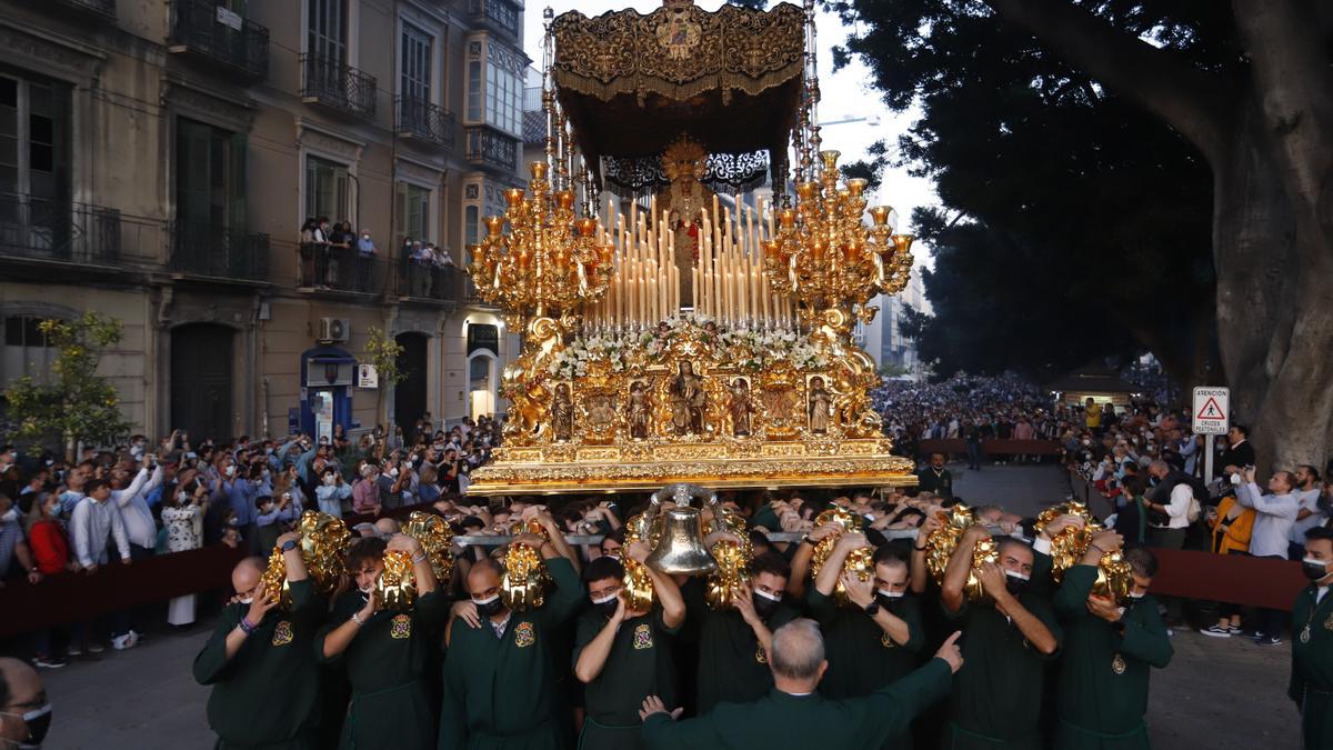 La Esperanza, en la magna con motivo del centenario de la Agrupación de Cofradías.