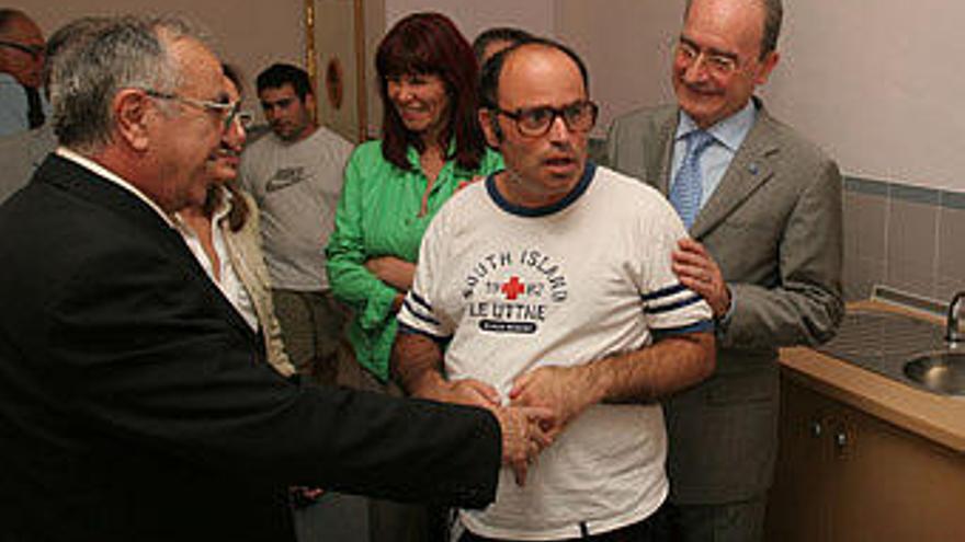 Centro. La consejera Micaela Navarro y el alcalde Francisco de la Torre, ayer en la inauguración.