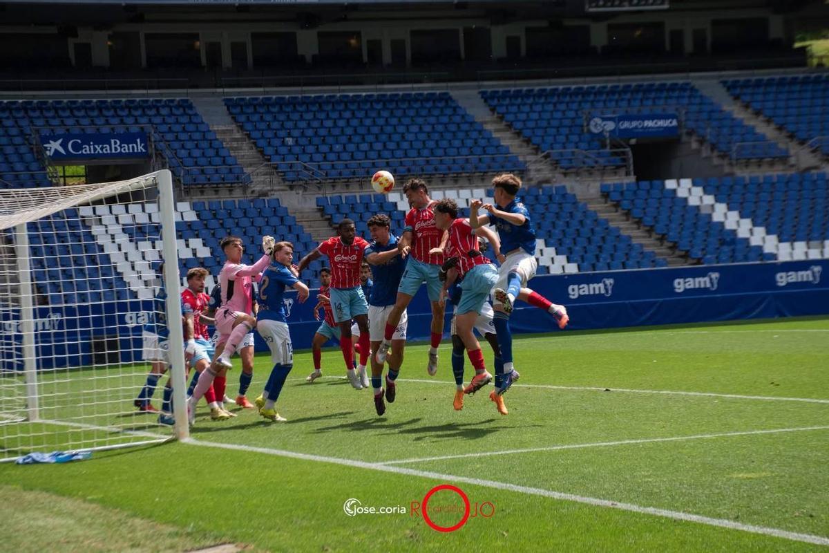 Fotogalería | Las imágenes de la celebración del Coria al subir a Primera Federación