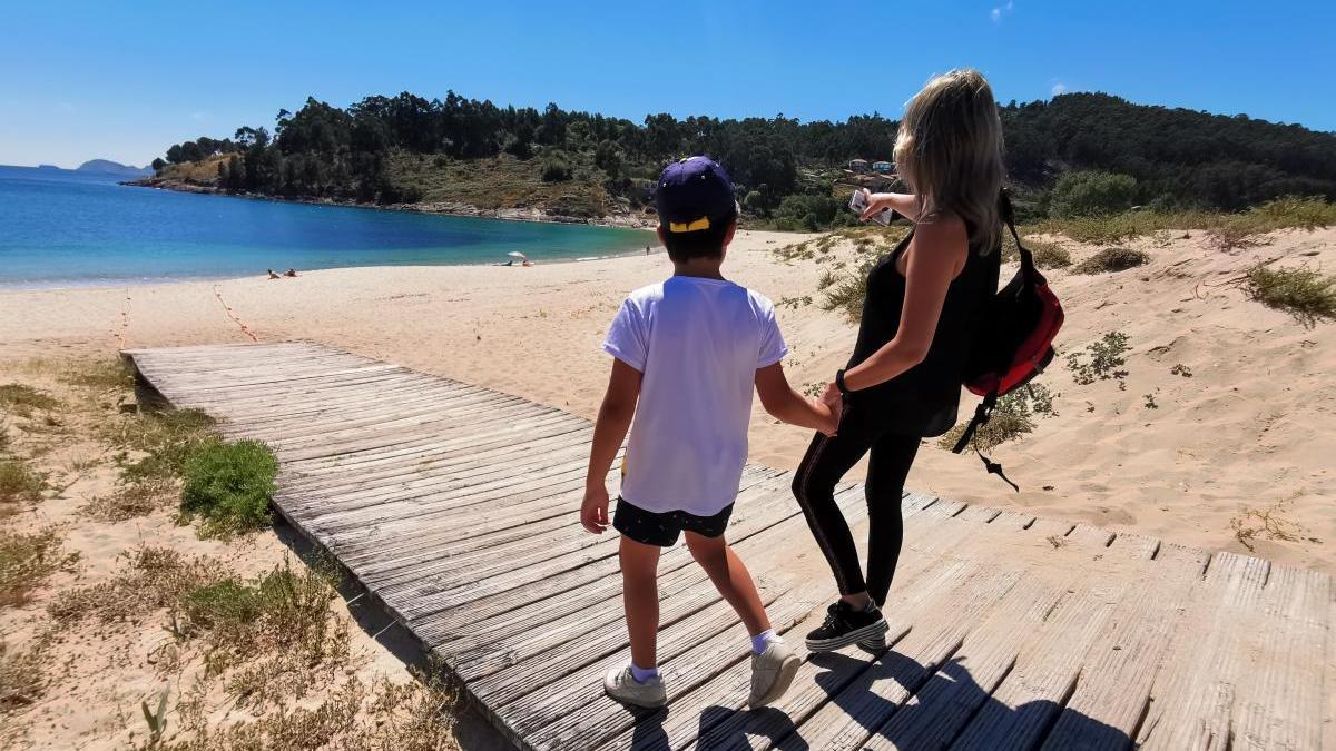 Playa de Limens, en Cangas. // Santos Álvarez