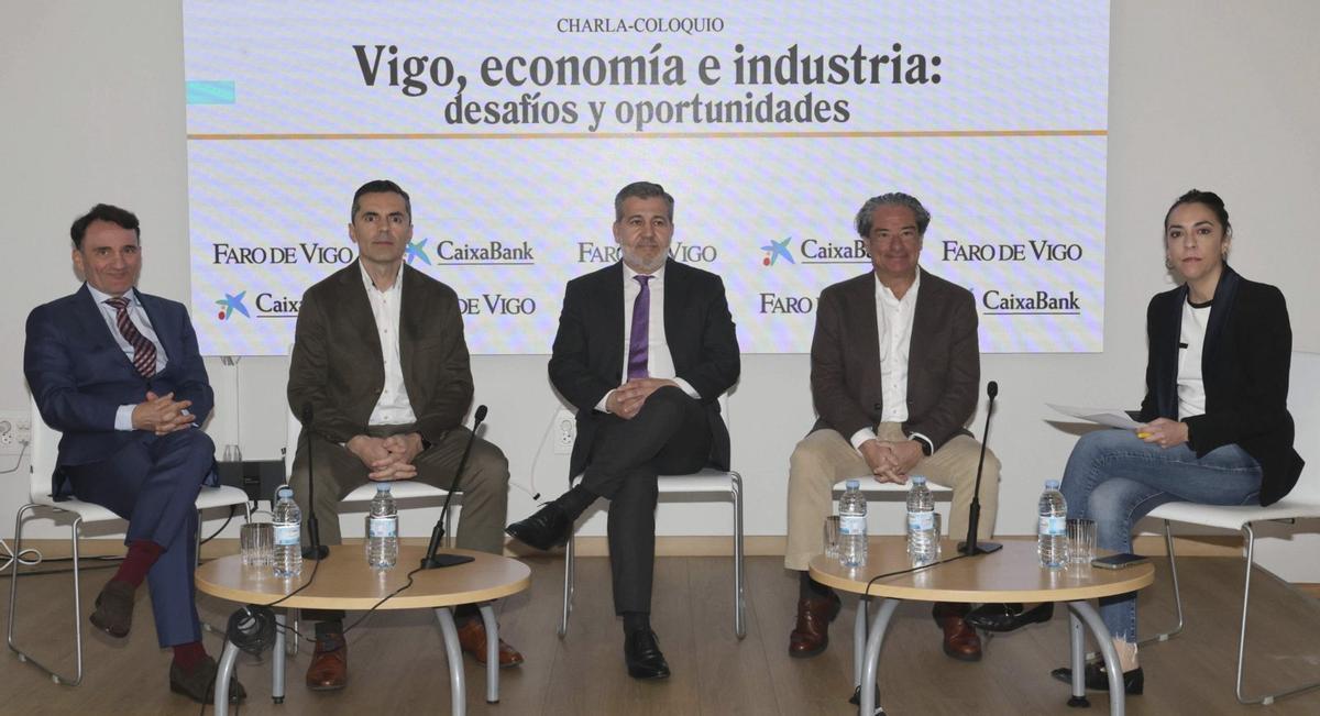 Desde la izquierda: Manuel Vázquez, Fran Yáñez, Ramón Castiñeira, Eloy García y Lara Graña.