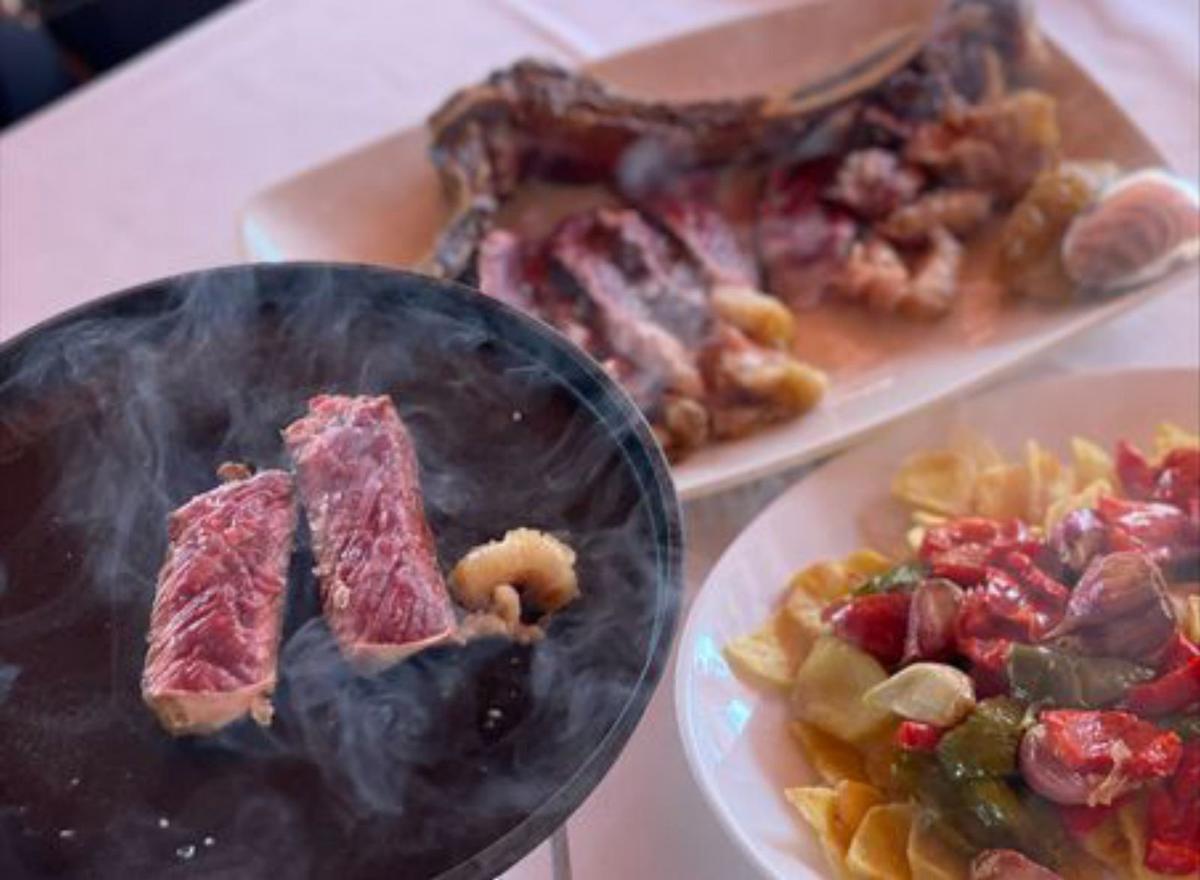 Chuletón y carnes a la piedra.