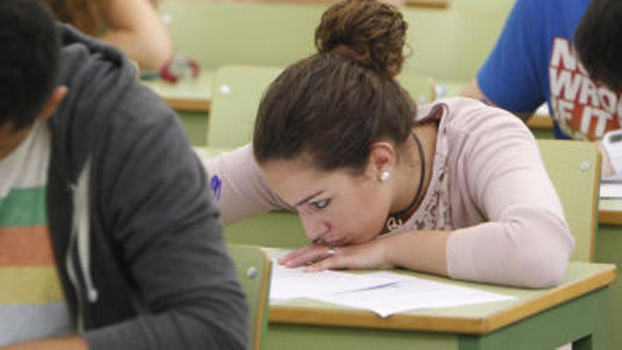 Alumnos en la prueba de Selectividad 2013