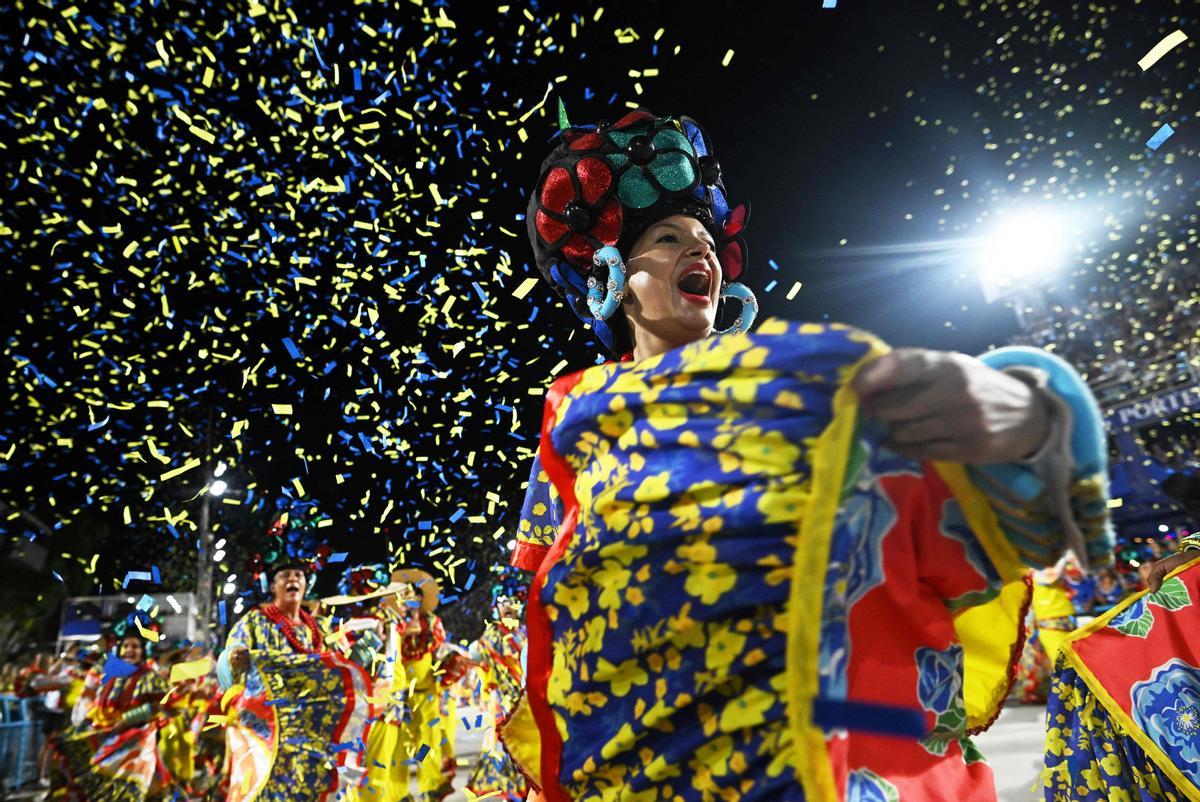 El Carnaval de Brasil festeja el fin de la era Bolsonaro