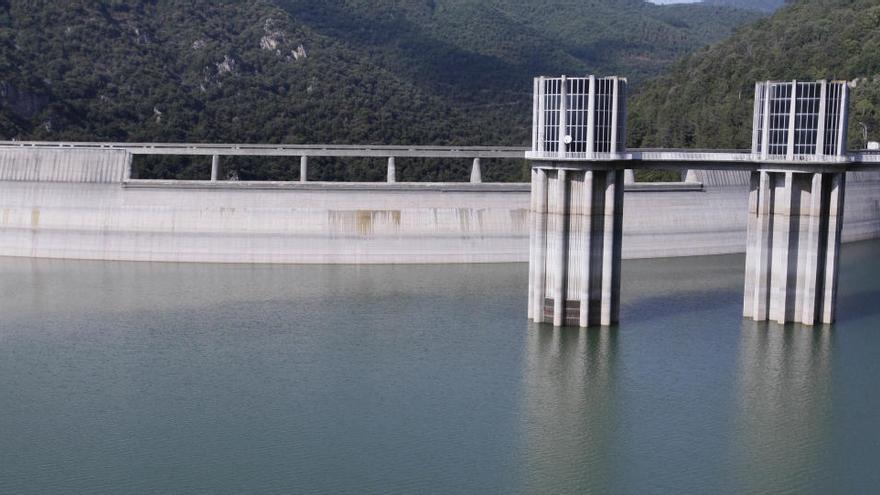 L&#039;embassament de Susqueda està per sota del nivell que tenia l&#039;any passat i amb menys volum que la mitjana dels darrers cinc anys · Diari de Girona