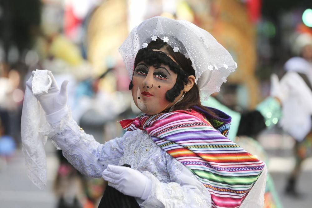 Desfile del Día de América en Asturias dentro de las fiestas de San Mateo de Oviedo