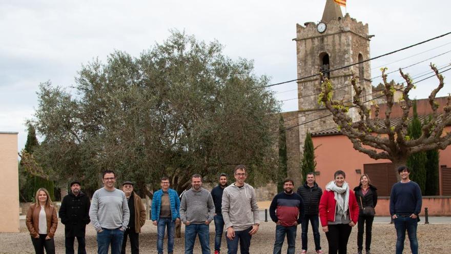 Francesc Brugués i els seus companys de llista.