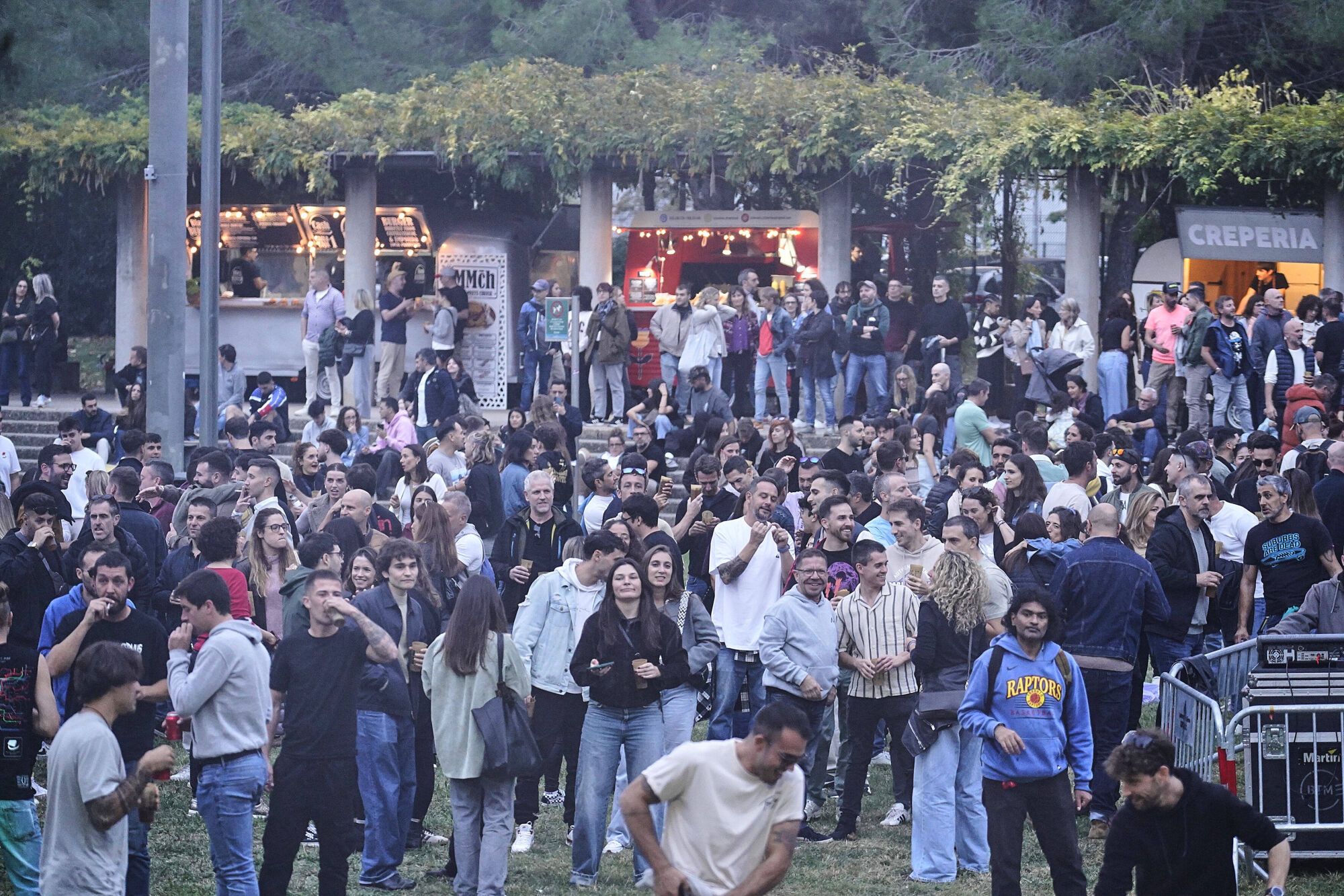 Les fotos de la Nit Electrònica al parc del Migdia