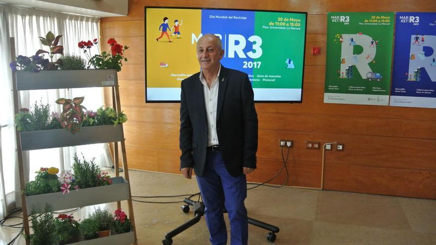 Roque Ortiz presentó ayer la Feria del Reciclaje.