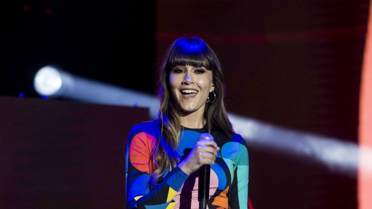 Aitana Ocaña con vestido de María Escoté