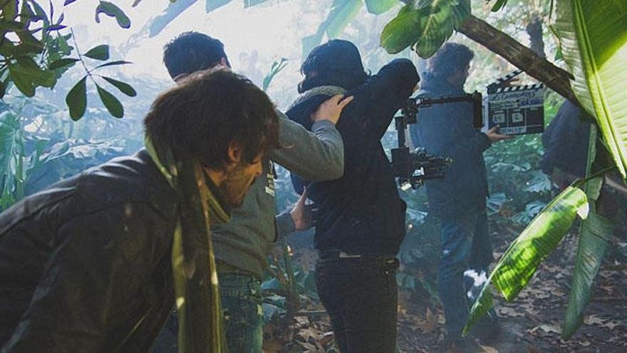 Alberto Pons y su equipo, en plena preparación del proyecto.