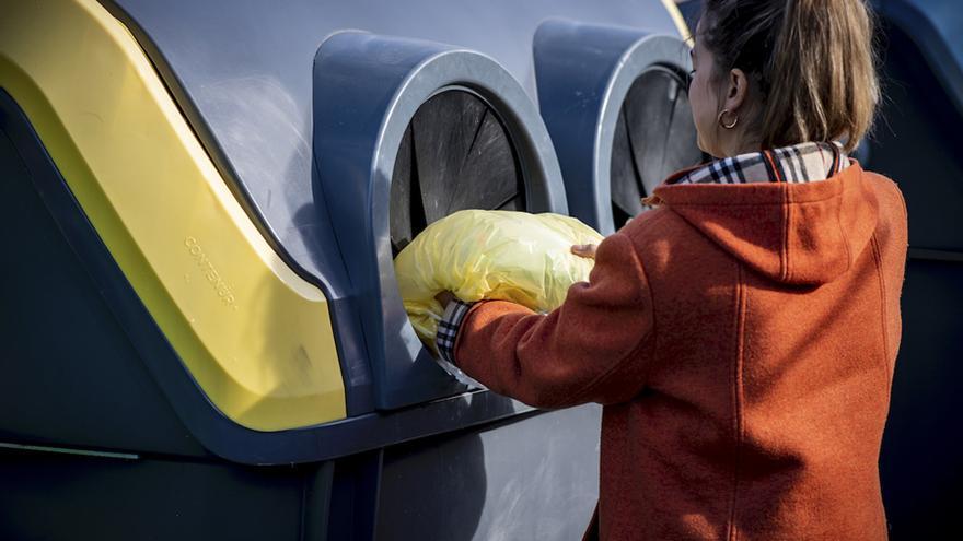 El uso del contenedor amarillo creció un 11,7% y el del azul un 2,3% en 2020