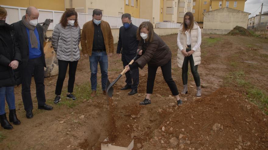 Marratxí coloca la primera piedra para la construcción de 34 viviendas públicas