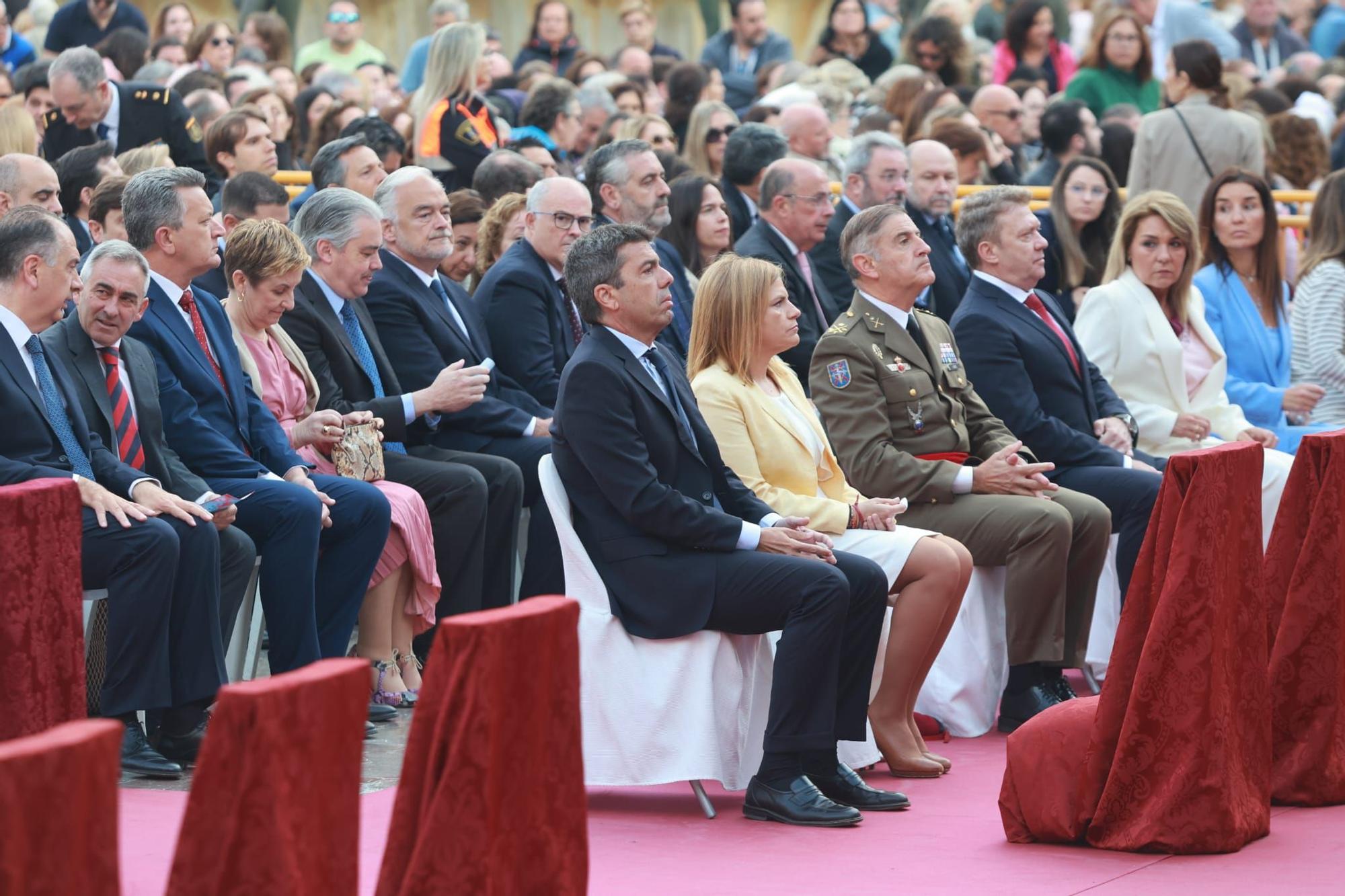 Todas las fotos de la Missa d'Infants en la plaza de la Virgen