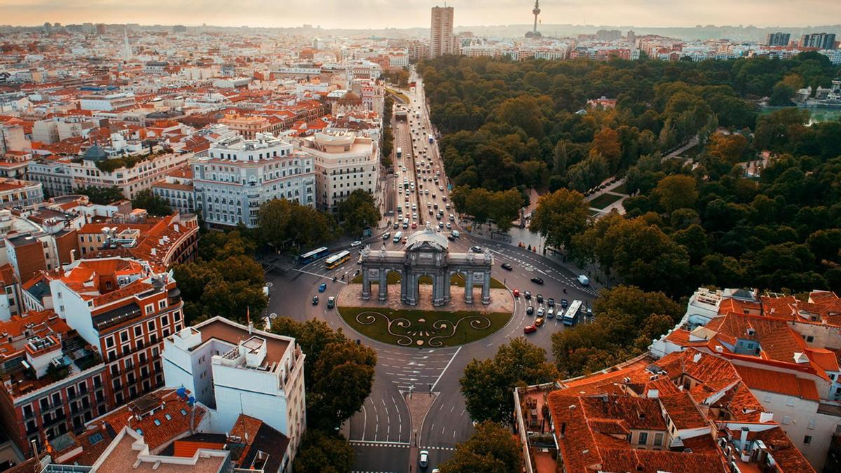 Imagen aérea de la Puerta de Alcalá, en Madrid