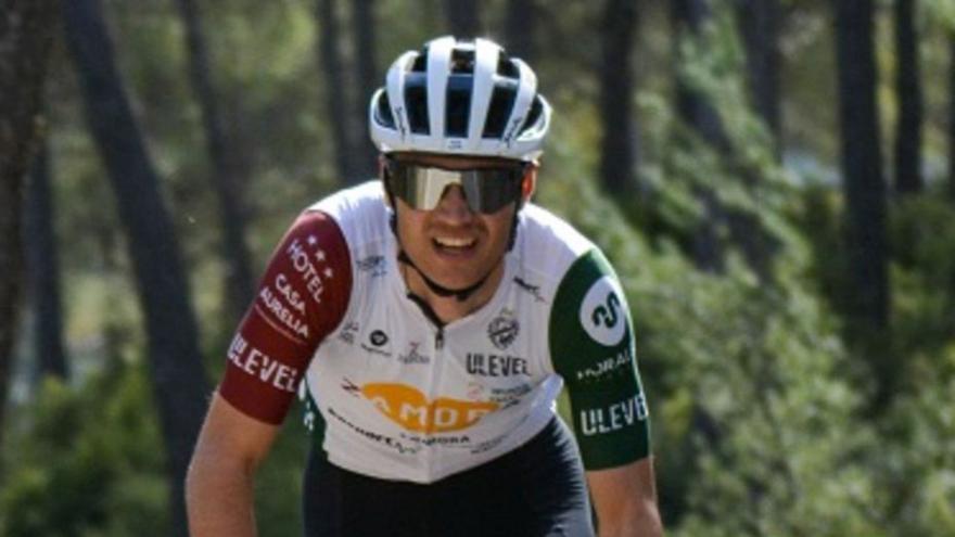El Zamora Enamora de ciclismo suma su primer triunfo individual de la mano de David Domínguez
