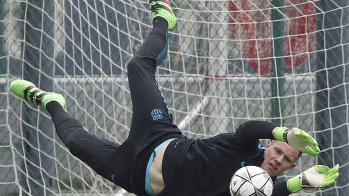 Ter Stegen, un seguro de vida bajo palos