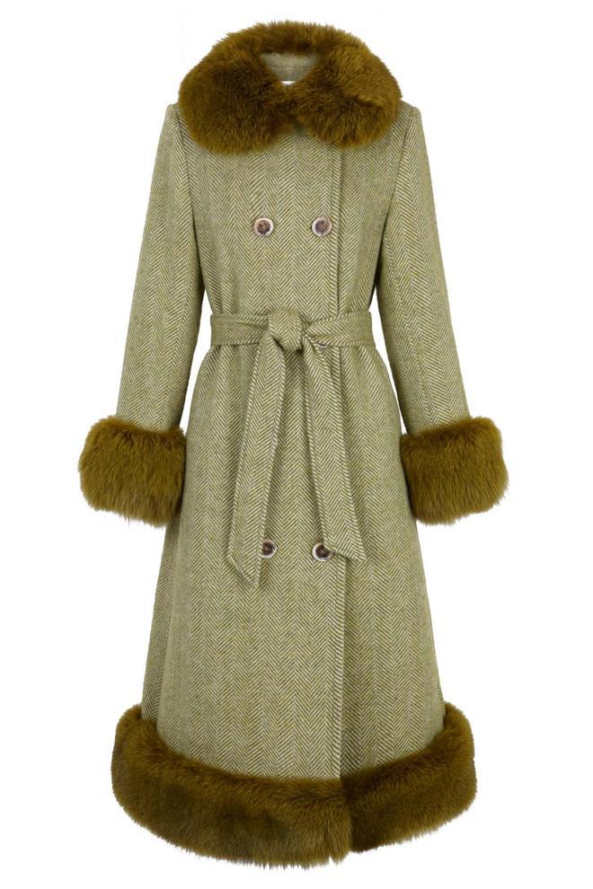 Abrigo de lana con detalles de pelo y cinturón, de la firma Cyrana