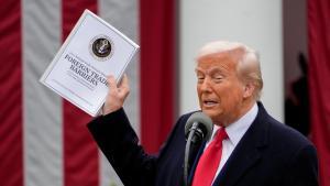 Trump se abre a llegar a acuerdos sobre aranceles si le ofrecen algo fenomenal