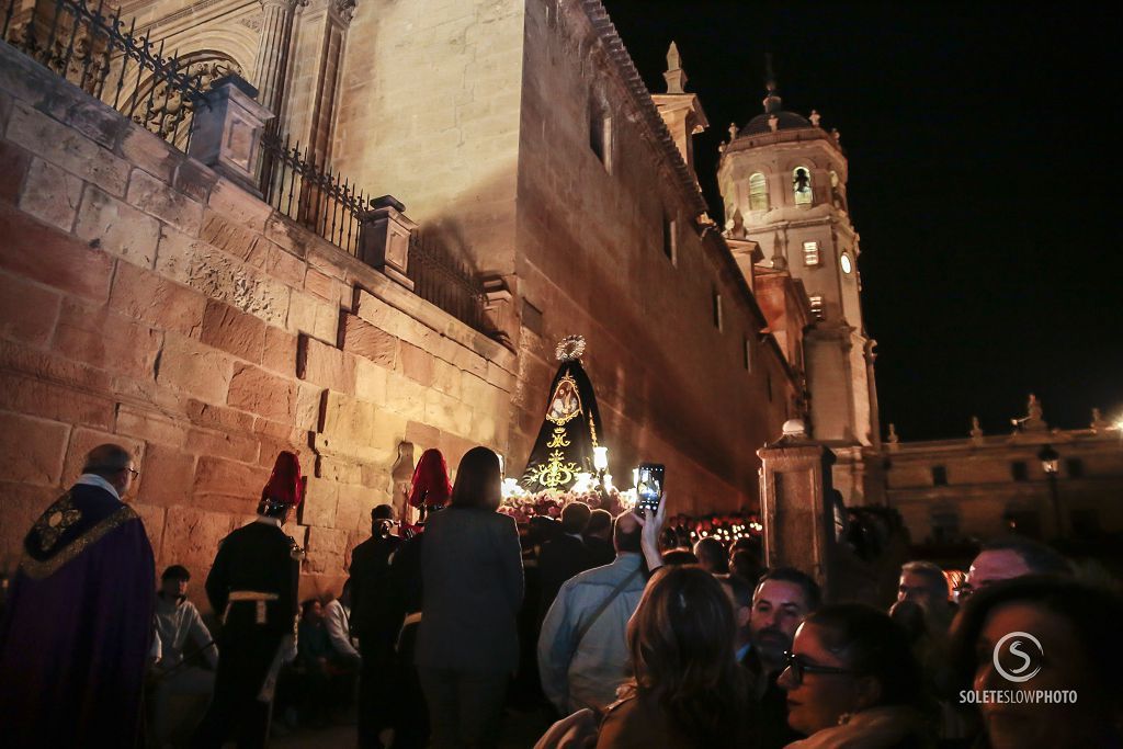 Procesión de la Virgen de la Soledad de la Hermandad de La Curia de Lorca, en imágenes