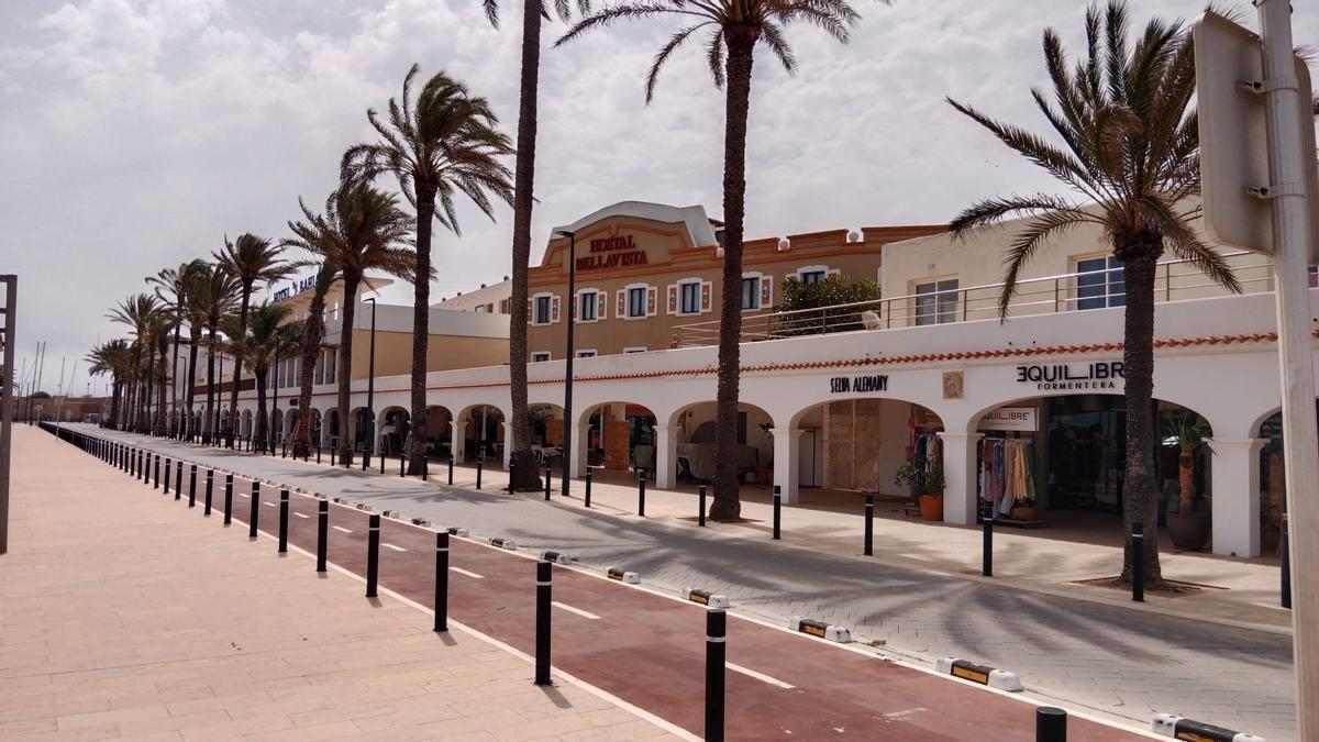 La mayoría de las nuevas plazas de aparcamiento se situarán en el paseo marítimo, frente a los hoteles Bellavista y Bahía