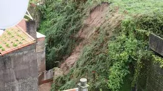 El temporal obliga a desalojar dos viviendas en Vigo por un corrimiento de tierras